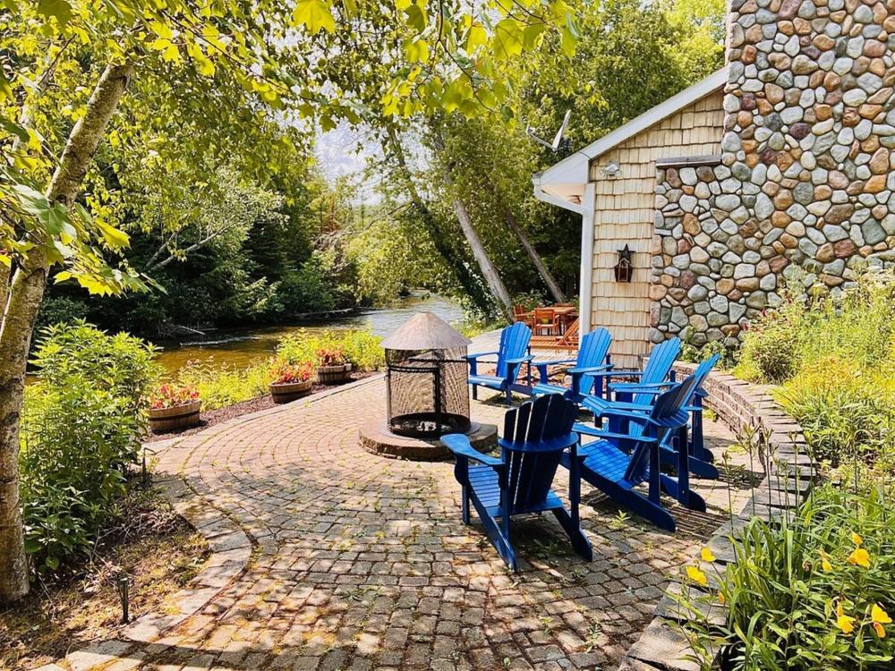 Monarch Lodge, Giant Riverview, Hot Tub, Fireplace